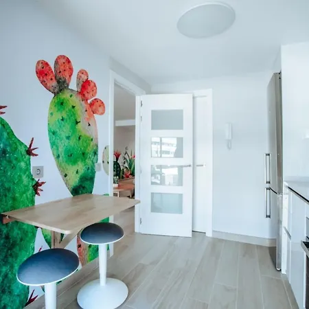 Enjoy The Moment Luxury Apartment *